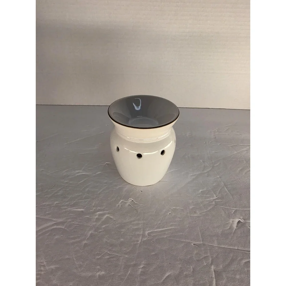 Scentsy Believe Plug In Wax Warmer Retired Discontinued 2015 Original Box
